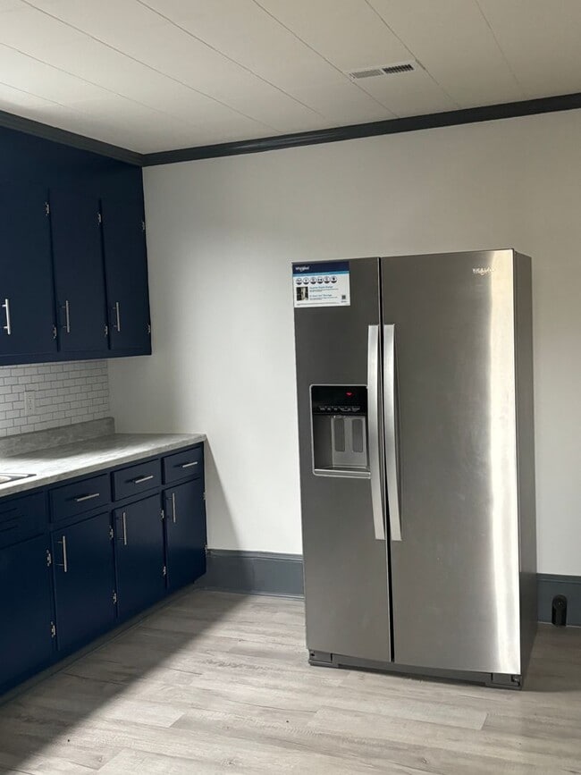 Building Photo - 608 N Independence St