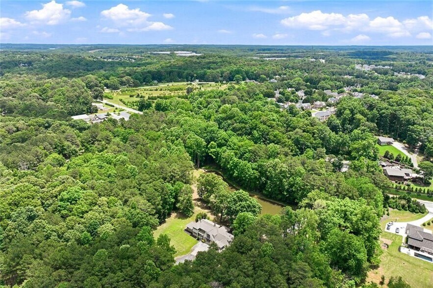 Building Photo - 3735 Smithtown Rd