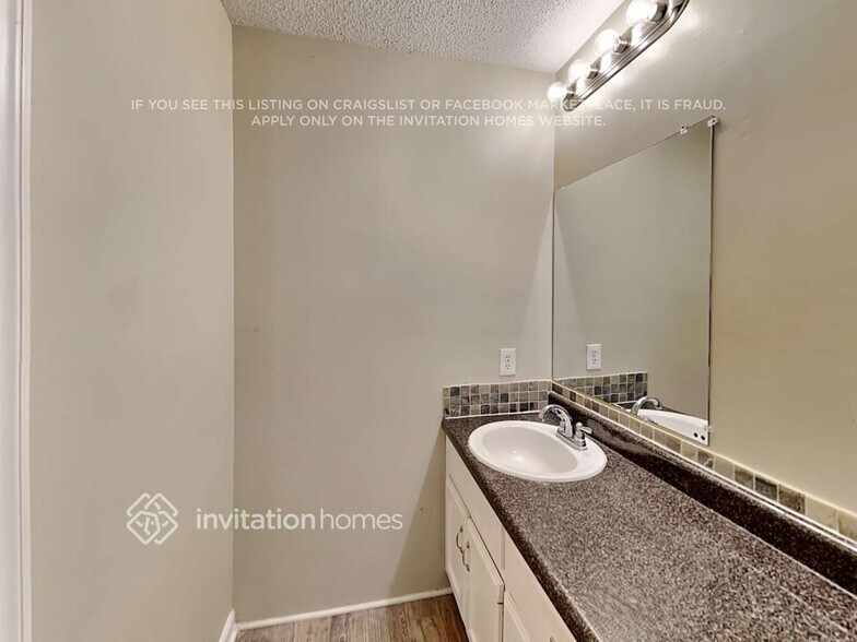 Building Photo - 2014 Amherst Ln SE