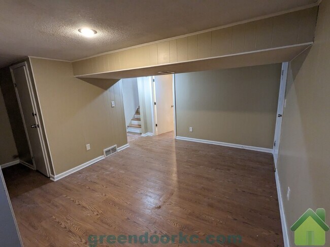 Building Photo - 7812 Eby Ln