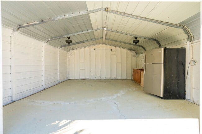 Building Photo - Updated Beachside Ormond Home