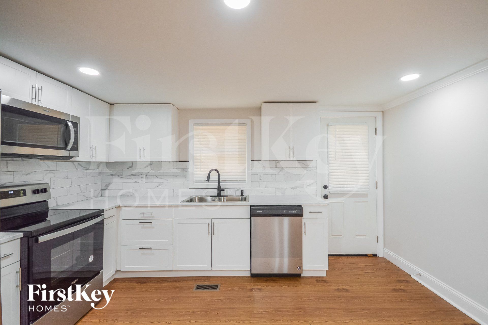 Building Photo - 4687 Clemmons Dr