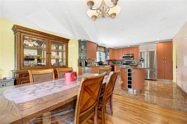 Building Photo - 24 Purdue Ct