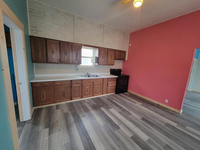 Building Photo - 2411 Harlan St