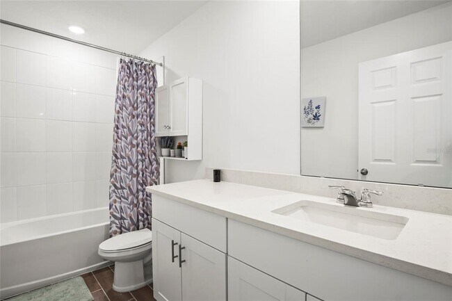 Building Photo - 2943 Sunstar Dr