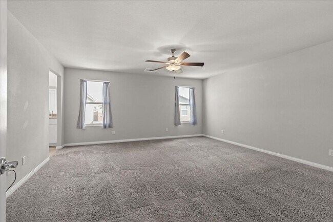 Building Photo - Spacious, Luxurious 5-Bedroom Oasis with B...