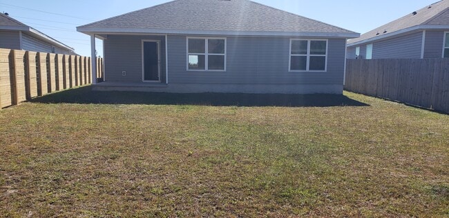 Building Photo - 7165 Ellie B Dr