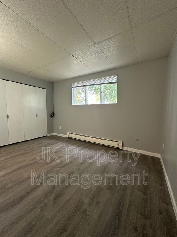 Building Photo - 1122 1st Ave SW