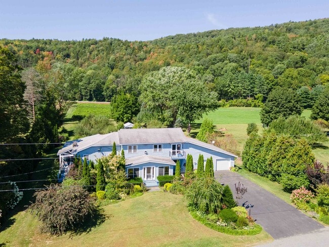 Building Photo - 636 Old Connecticut River Rd