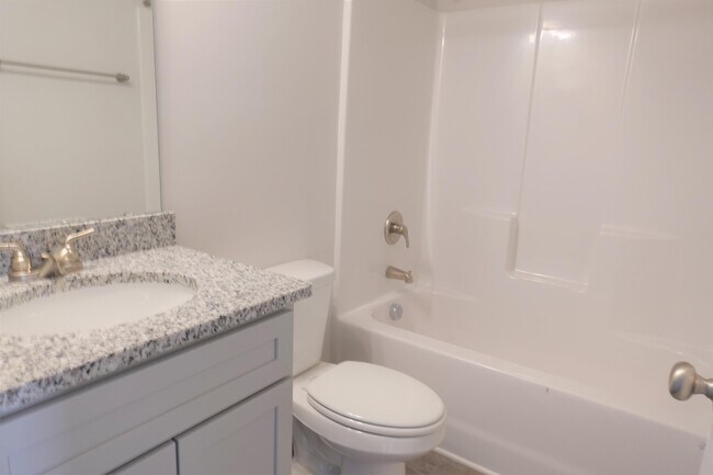 Building Photo - 2704 Millhone Dr