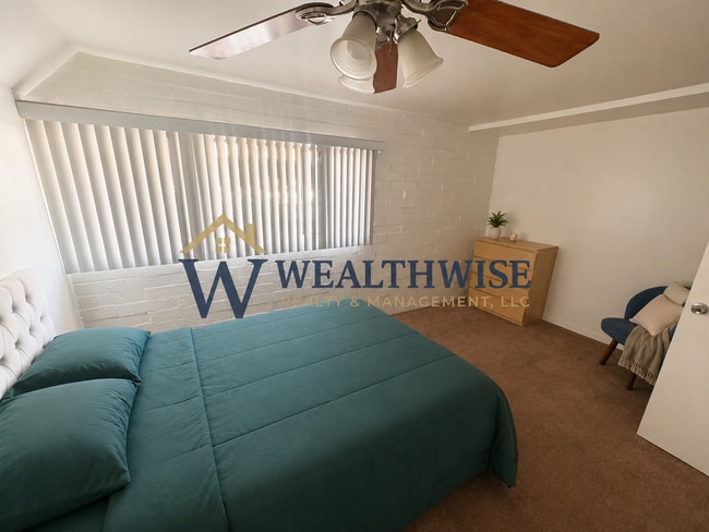 Building Photo - $750/Month Private bedroom in a 2-Bedroom, 2-Bath Condo | Private Parking Included | Minutes from...
