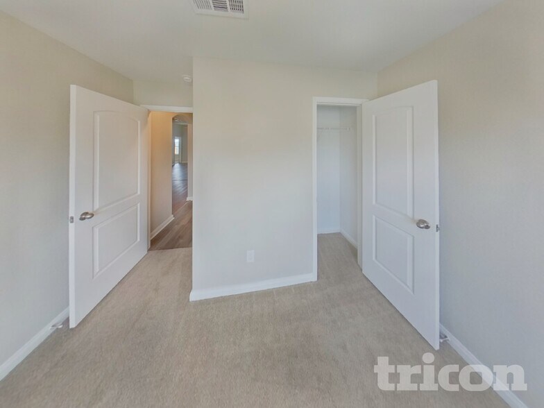 Building Photo - 114 Hamilton Way