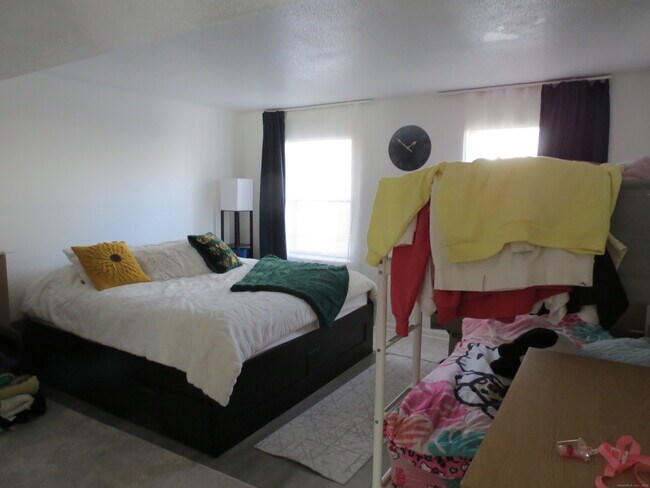 Building Photo - 97 Highland Rd