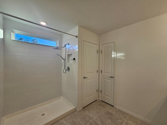 Building Photo - 3928 Capri Coast Dr