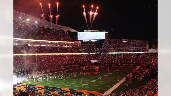 Building Photo - 309 Vine St