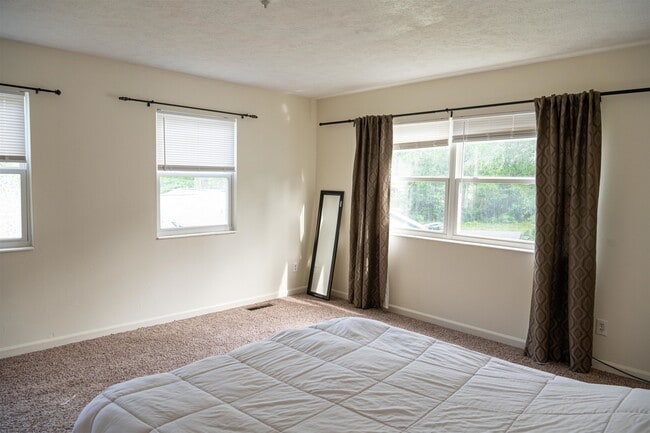 Building Photo - 3422 Orlando Dr