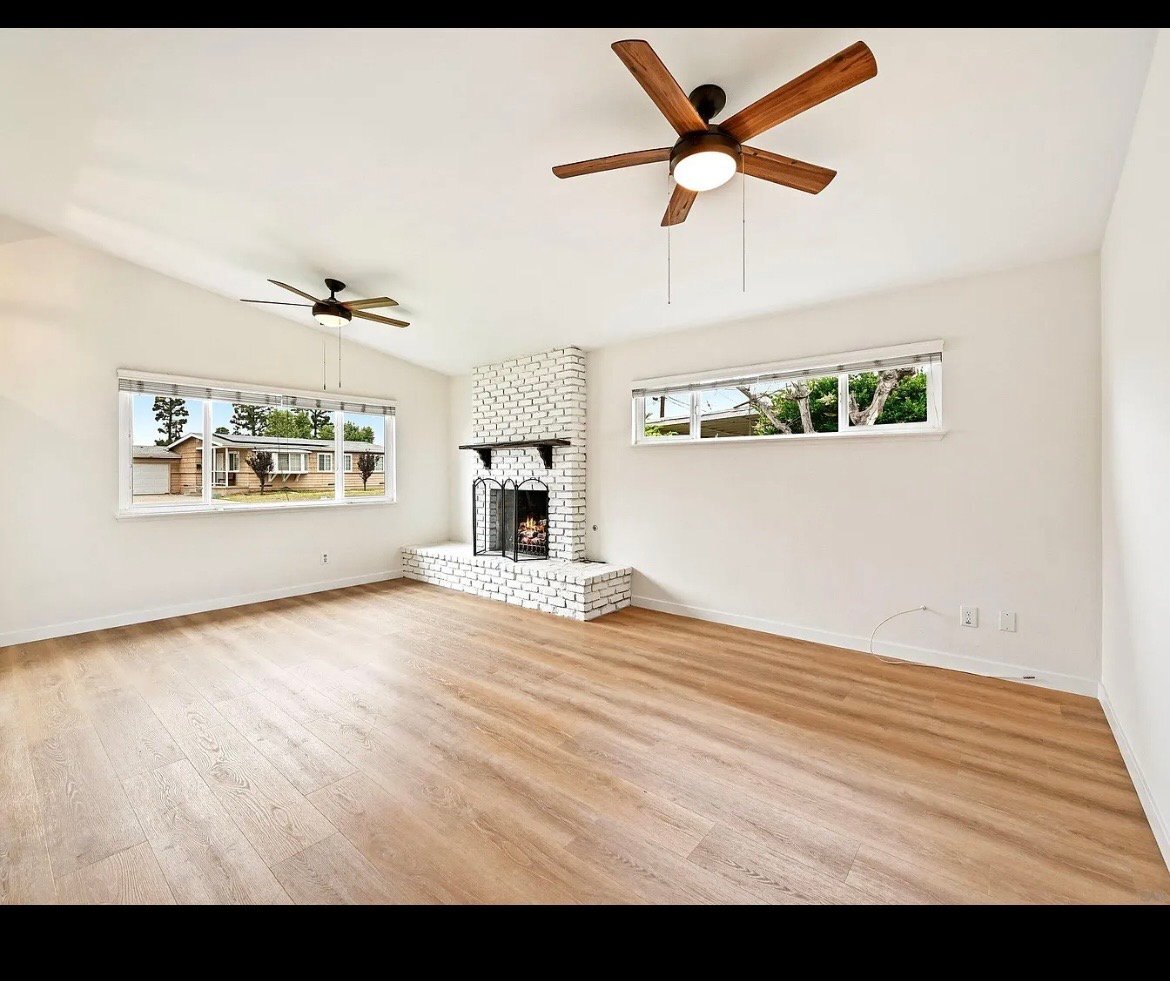 Building Photo - 927 Gray Dr