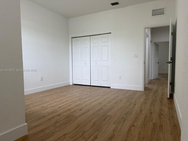 Building Photo - 3972 SW 149th Pl