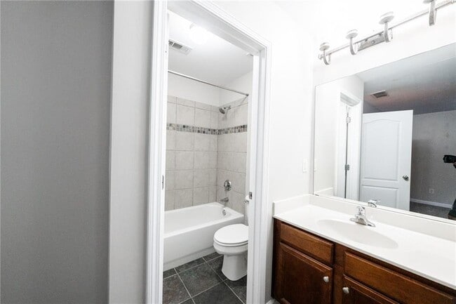 Building Photo - 1949 Point River Dr