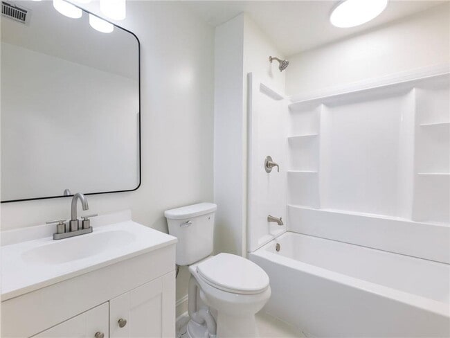 Building Photo - 2862 Argyle Dr NW