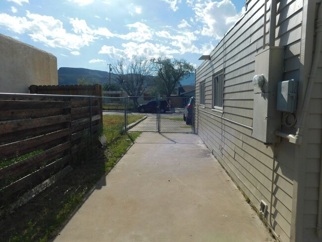 Building Photo - 1803 Mason Dr