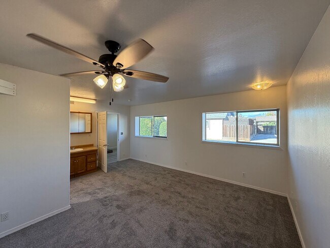 Building Photo - Acacia Multi Dwelling