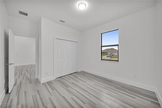 Building Photo - 2836 NW 5th Terrace