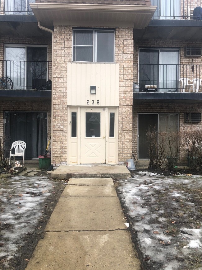 Primary Photo - 238 Shorewood Dr