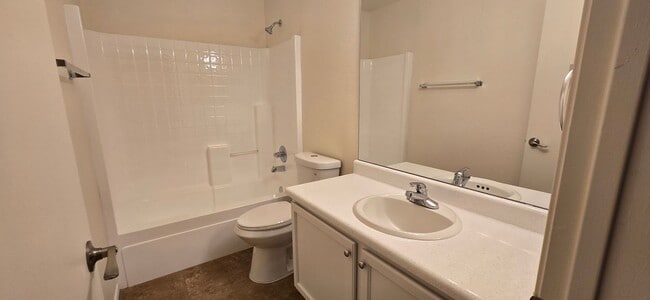 Building Photo - Feels Like Home