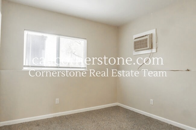 Building Photo - 625 Yuma St