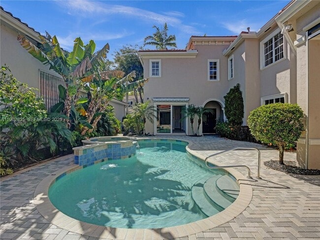 Building Photo - 16291 Bristol Pointe Dr