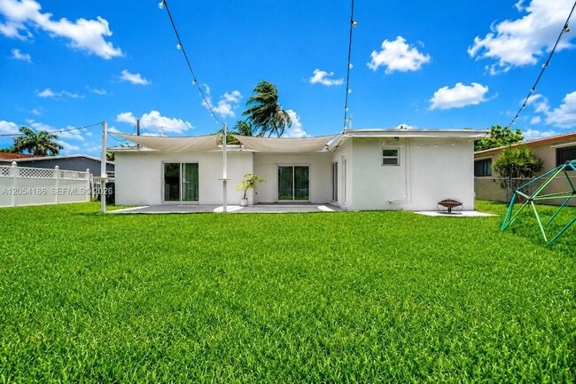 Building Photo - 3192 NW 40th Ct