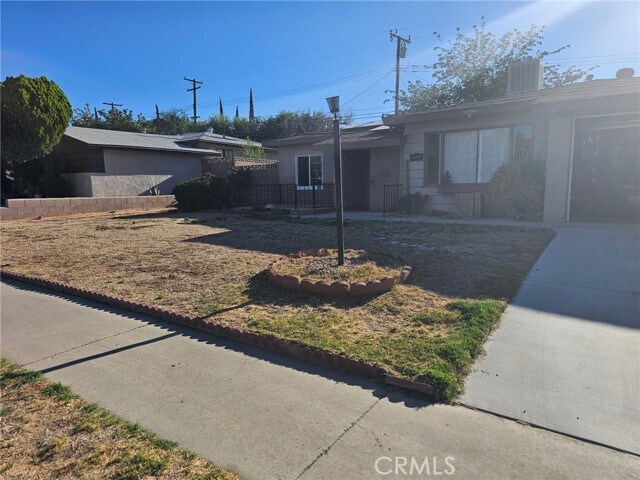 Primary Photo - 37425 5th St E