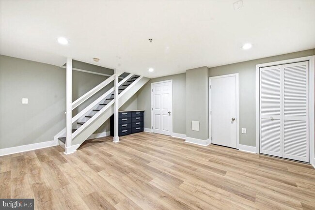 Building Photo - 3426 Round Rd