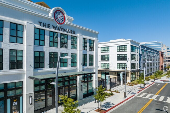 Building Photo - Waymark