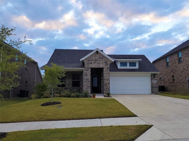 Primary Photo - 3 Bedroom with Flex Space Available NOW!