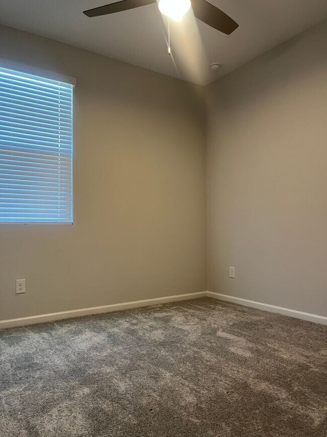 Building Photo - BRAND NEW 3BED/2BATH IN MARICOPA