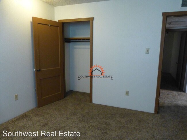 Building Photo - 2 br, 1 bath House - 602 Sheldon