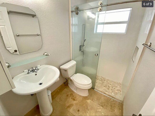 Building Photo - 9457 SW 51st Pl
