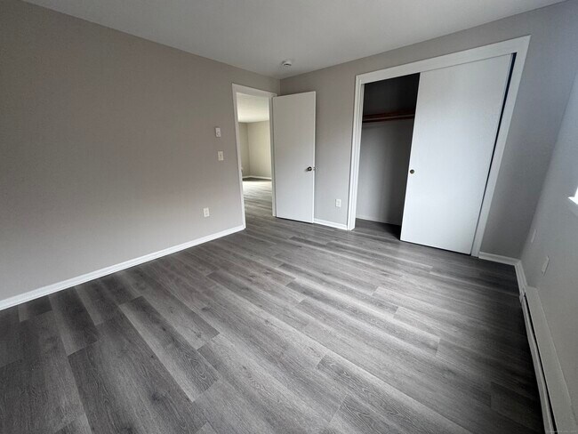 Building Photo - 70 Weber St