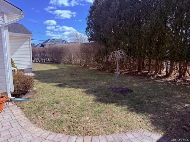 Building Photo - 16 Magee Dr