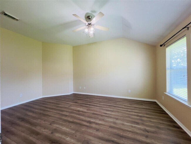 Building Photo - 6143 Galloway Ln