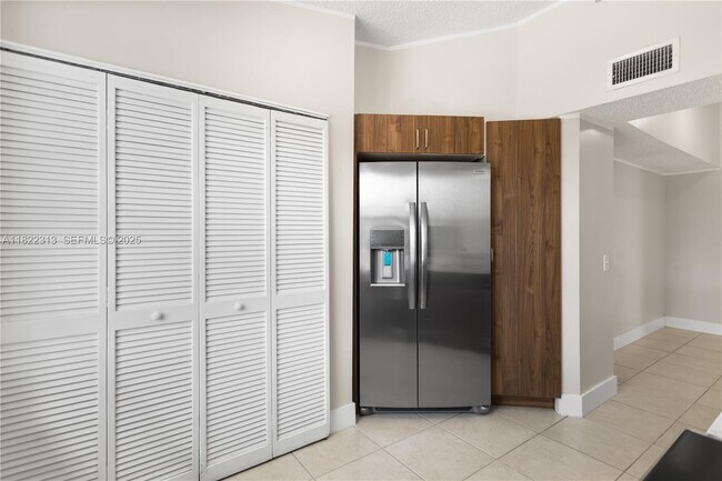 Building Photo - 9645 NW 1st Ct