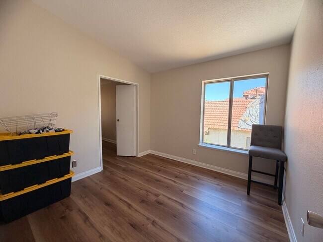 Building Photo - 12658 Heartleaf St