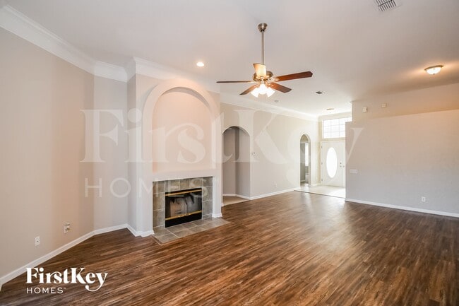 Building Photo - 10537 Castlebar Glen Dr S