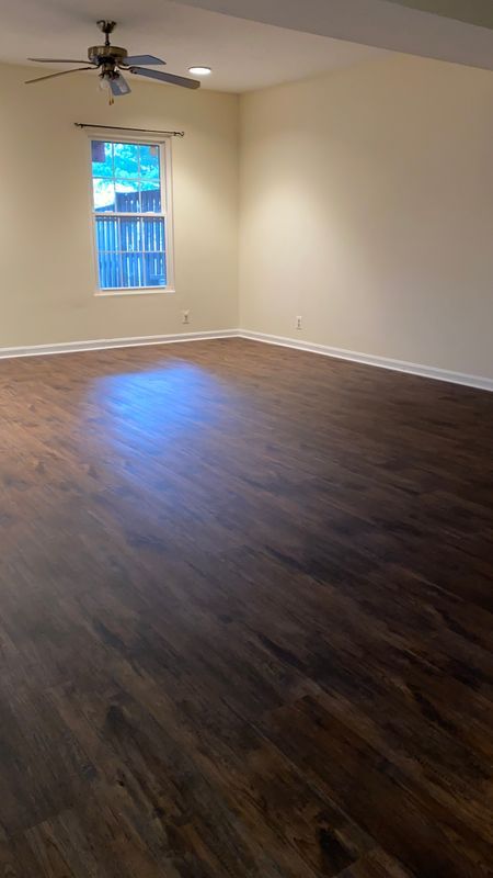 Building Photo - 15009 Pine Top Ln