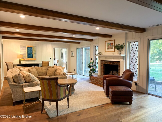 Building Photo - 7 Totem Rd