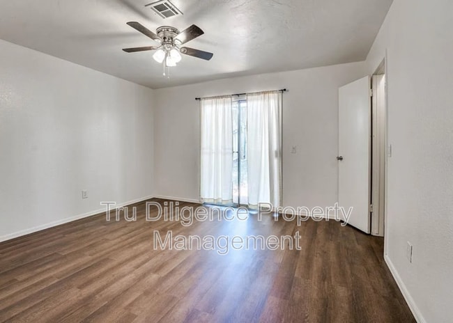 Building Photo - 8801 St George Way
