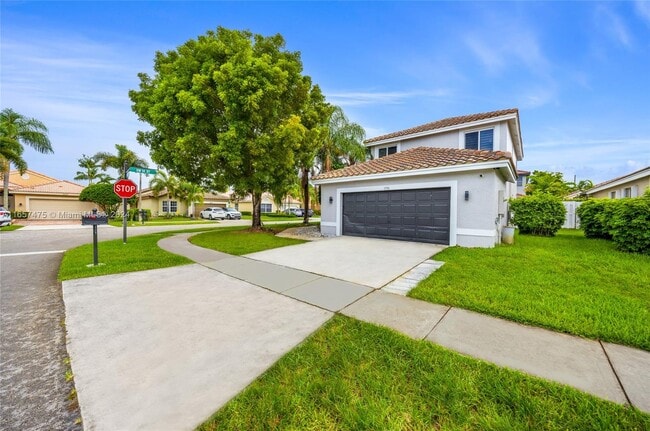 Primary Photo - 1396 SW 180th Ave