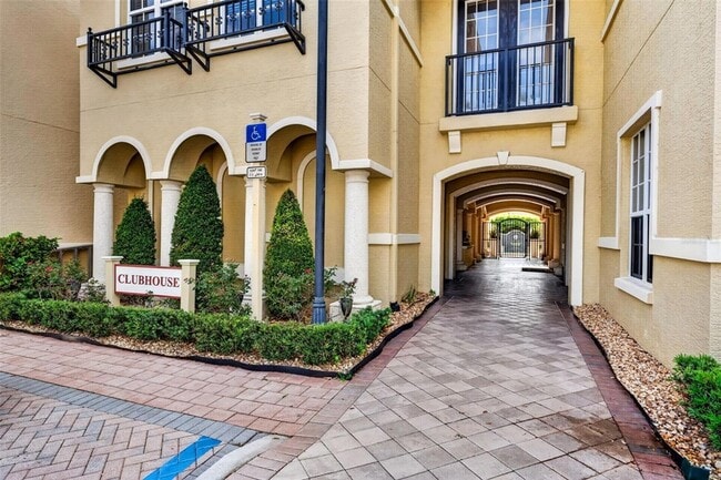 Building Photo - 105 S Bradford Bch Ct